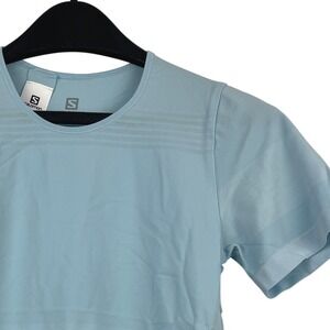 NEW Salomon Essential Move On Womens M Short Sleeve T Shirt Crystal Blue LC10532
